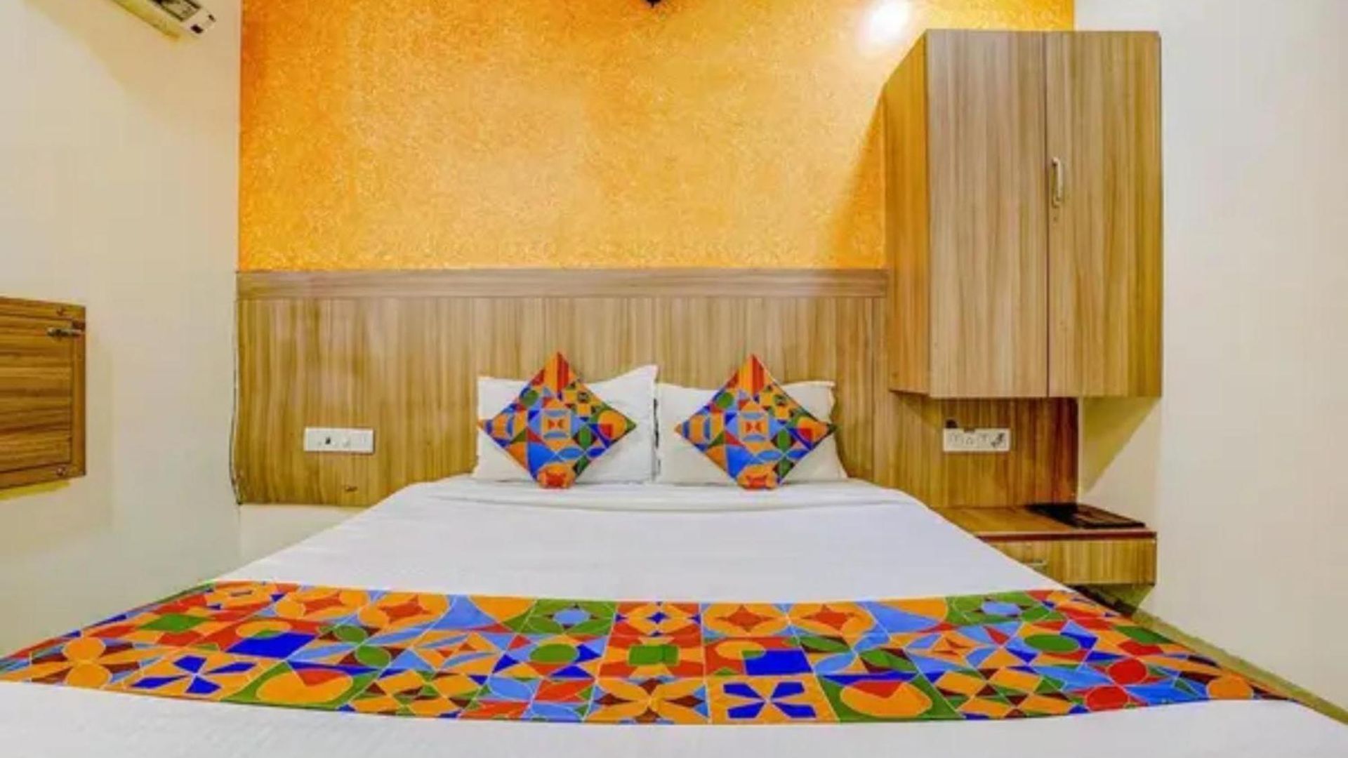 Fabexpress Prakash Hotel Mumbai