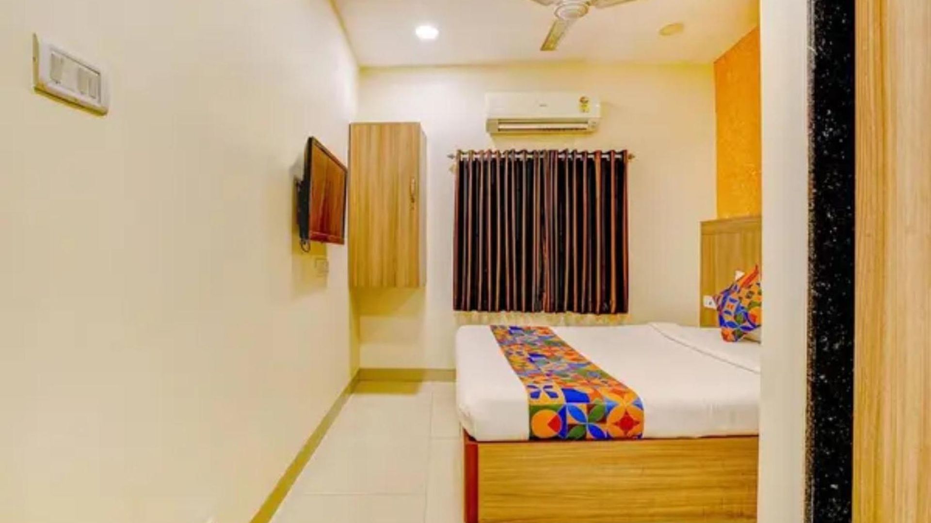 Hotel Fabexpress Prakash Mumbai