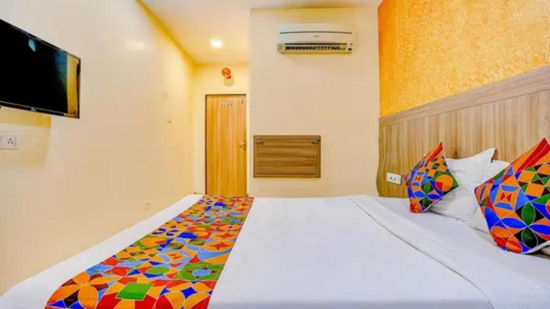 Fabexpress Prakash Hotel