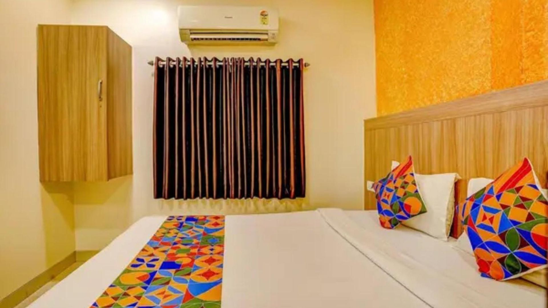 Fabexpress Prakash Hotel 3*