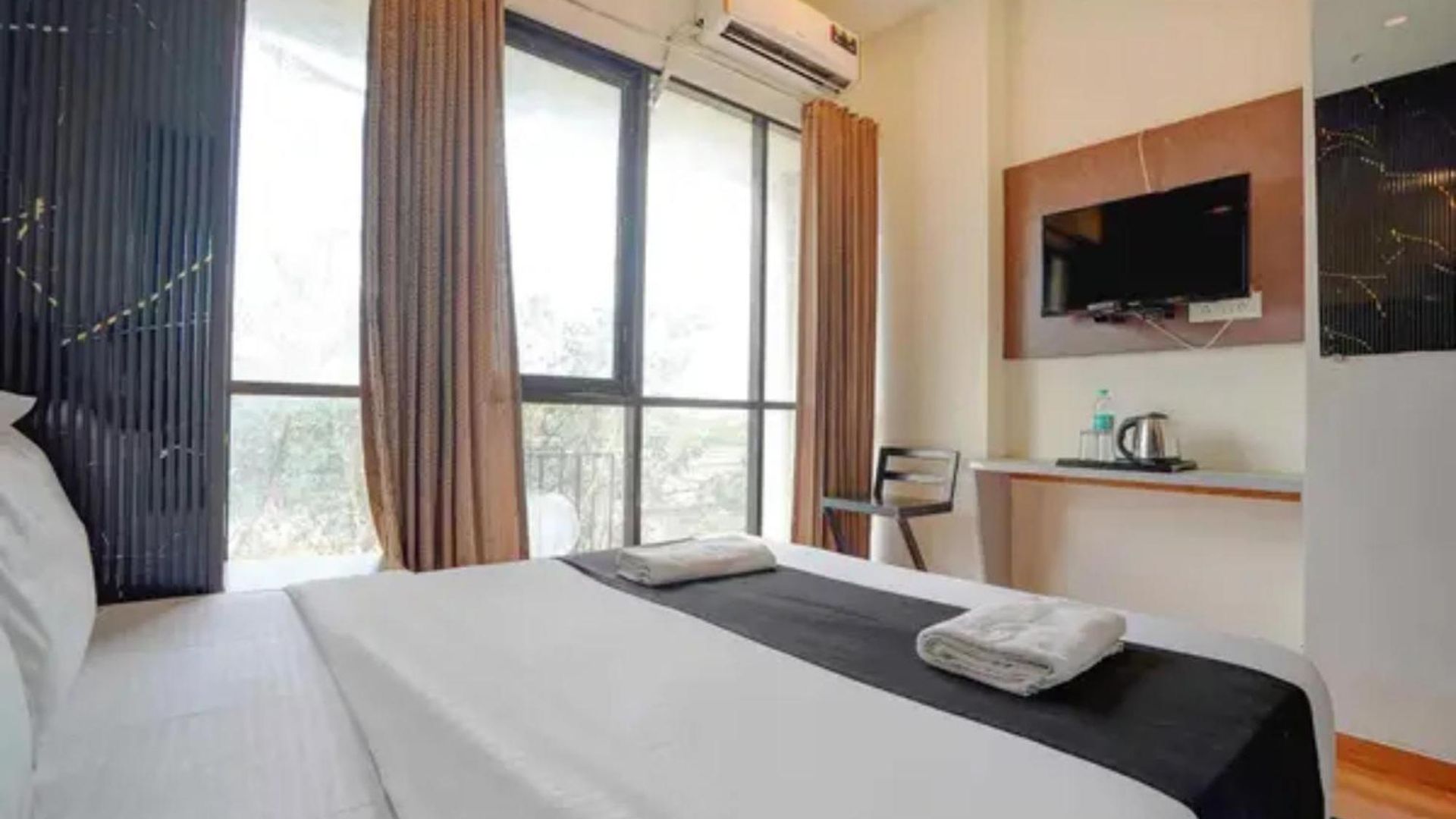 Fabhotel Freedom Star Mumbai