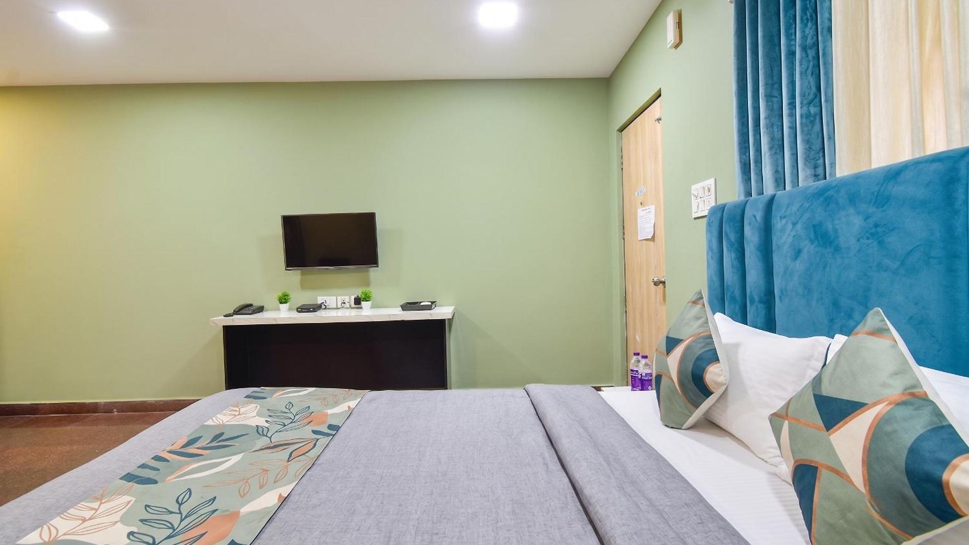 Hotel Fabhotel Silver Oak Mumbai