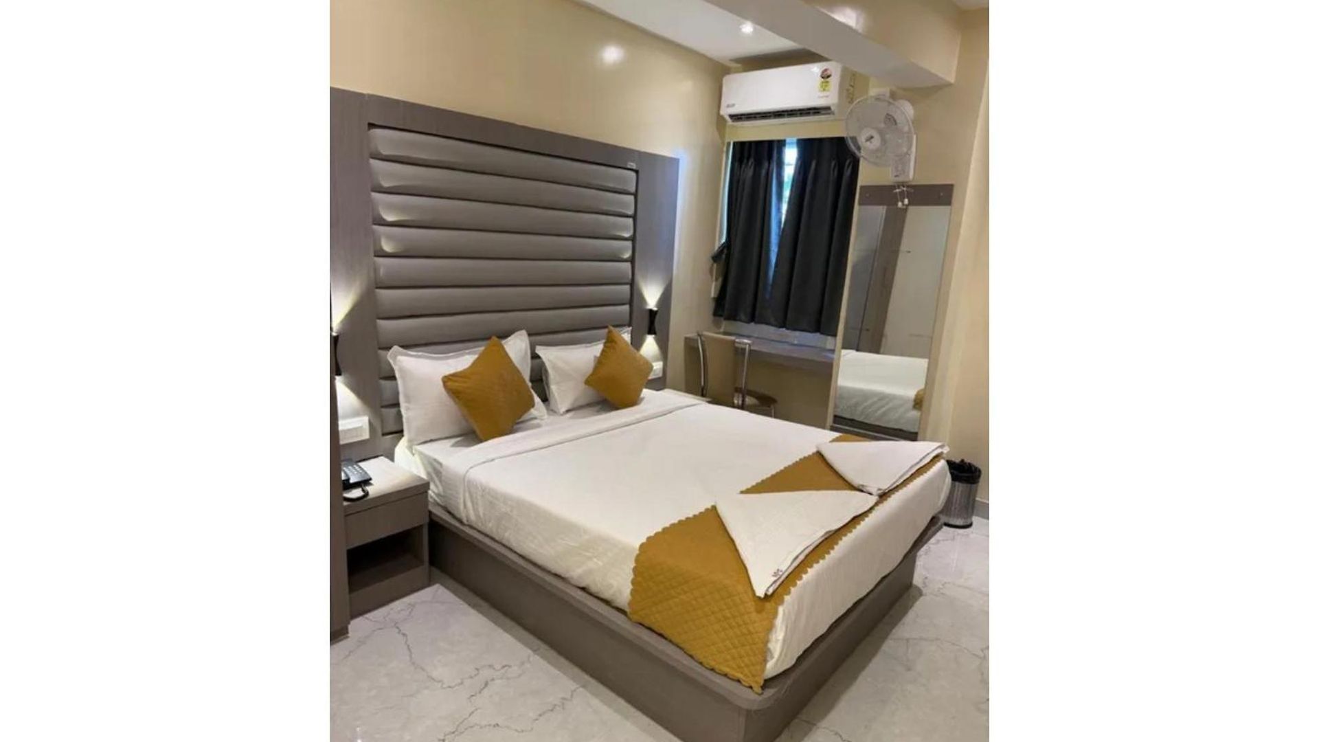 Hotel Fabhotel Sahara 3*