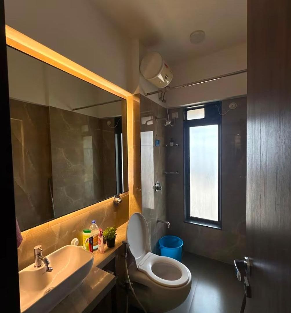 Skyline Serene Shared Access Homestay
