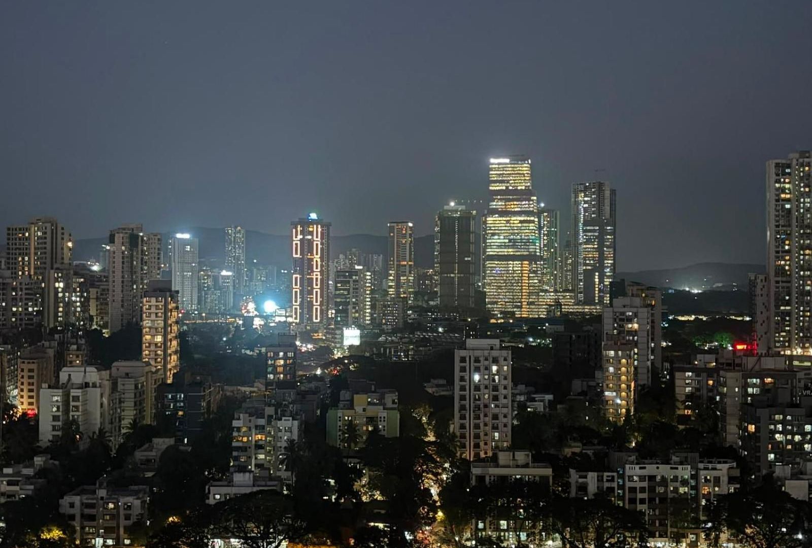 Skyline Serene Shared Access Homestay *
