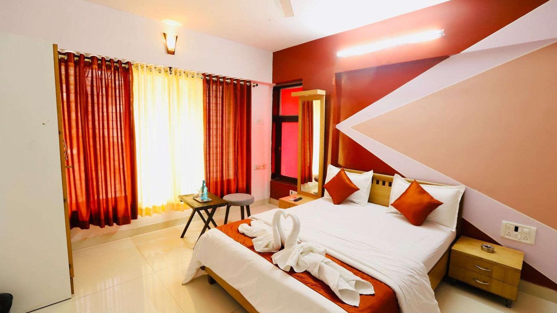 Dev Shelter Malad West Bed & Breakfast *