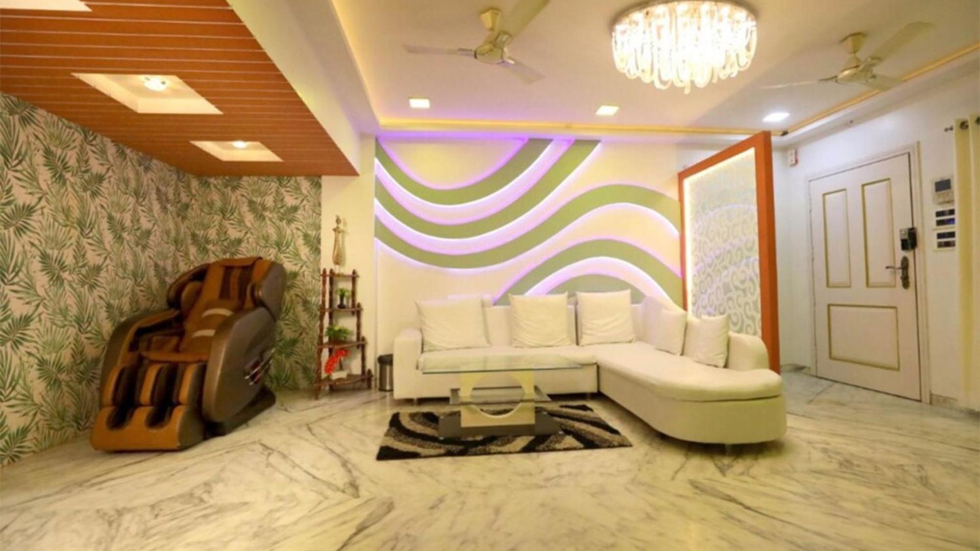 Luxurious 4 Bedroom Private Pool At Kandivali East, Villa Mumbai