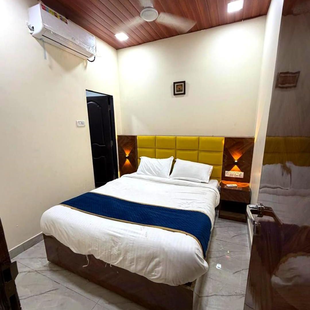 7 Heavens Hotel