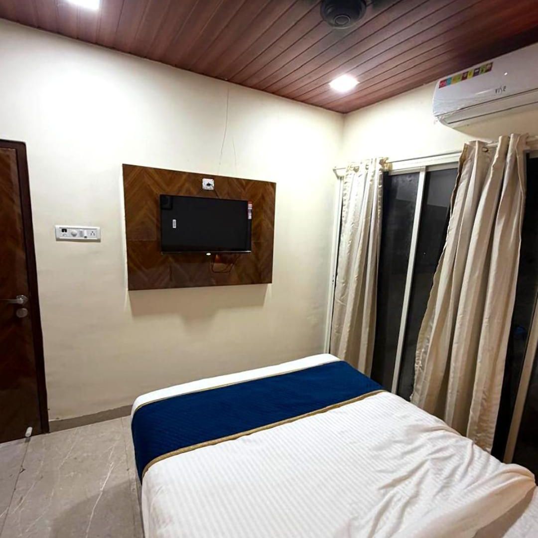 Hotel 7 Heavens