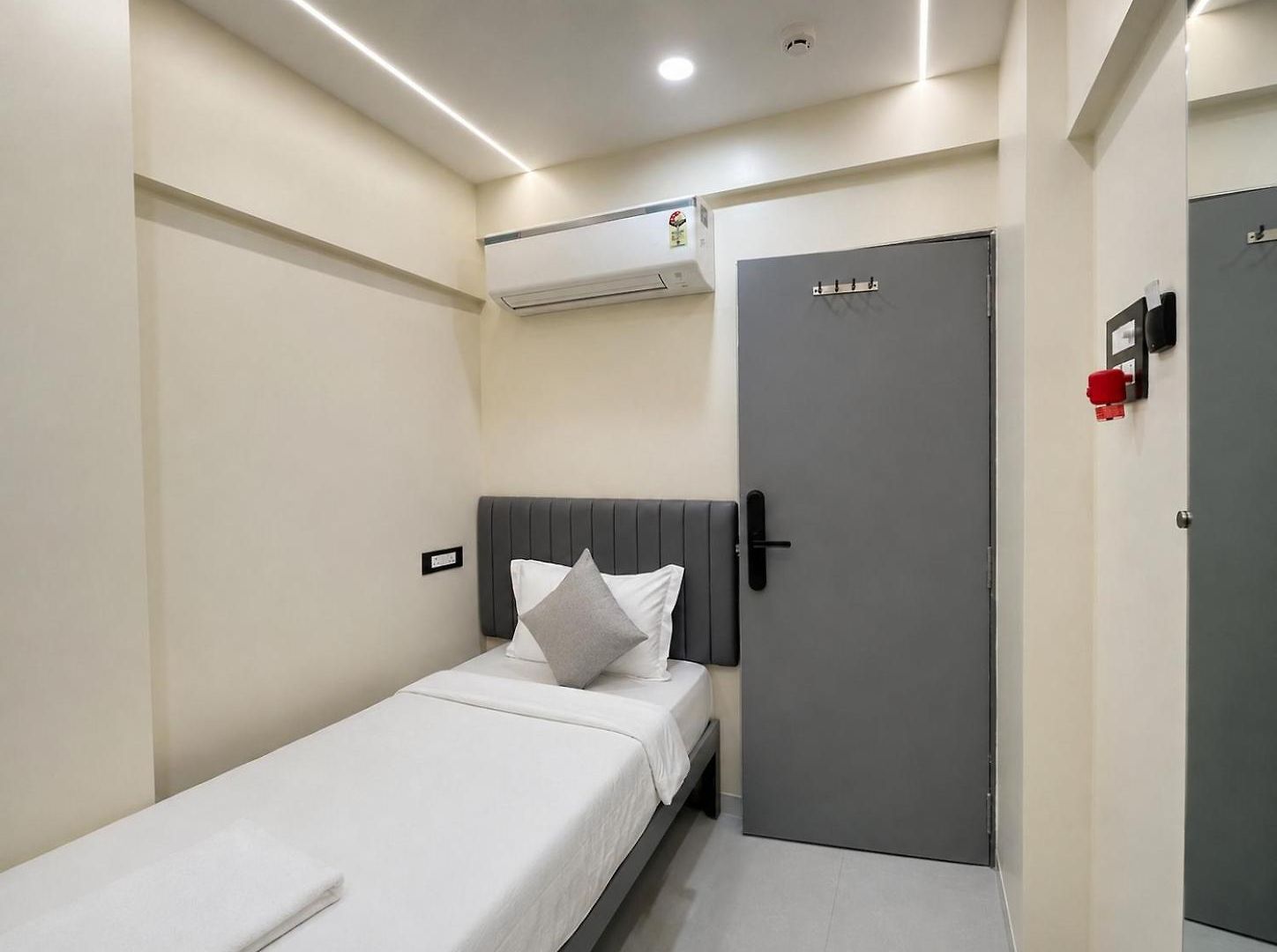 Hotel Bloom Residency