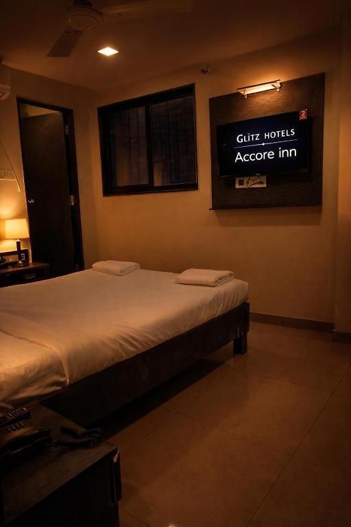 Accore By Glitz