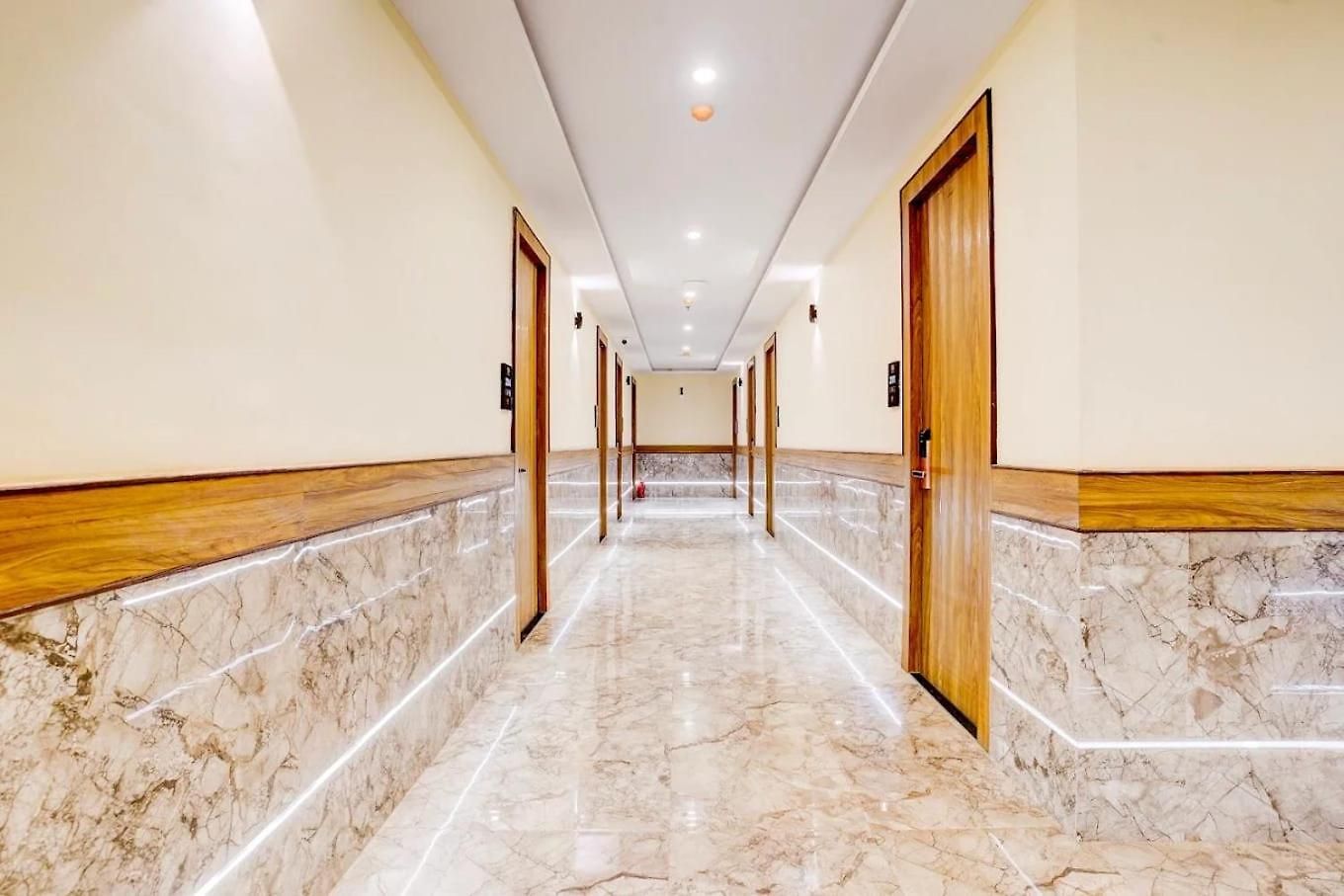 Hotel Bkc Nextora 3*