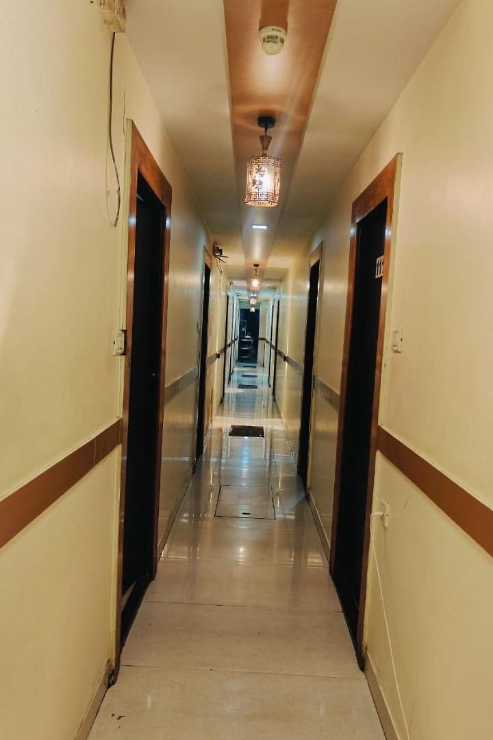 Hotel Tri Mumbai