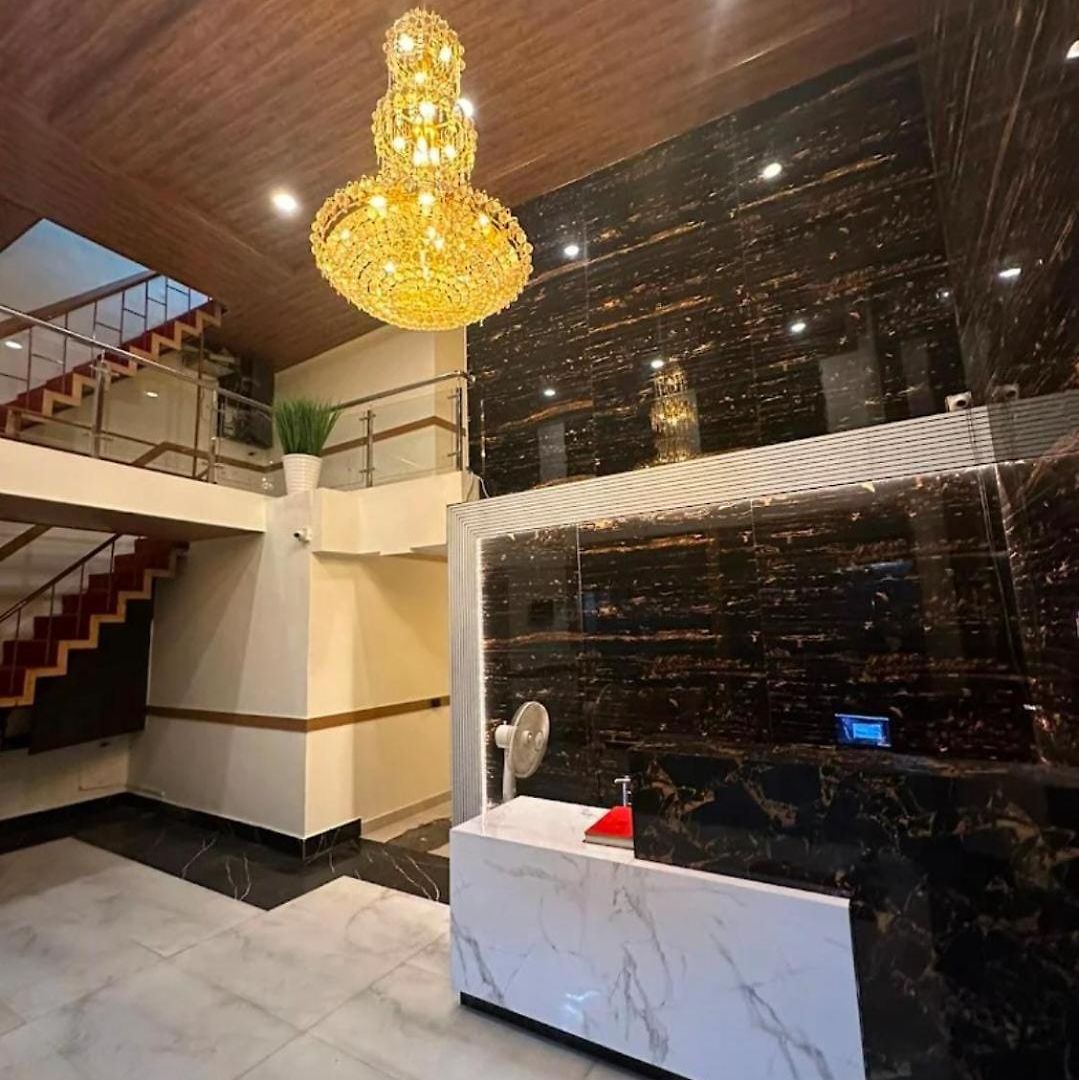 Hotel Tri
