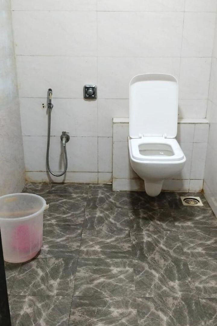 Tri Hotel 2*