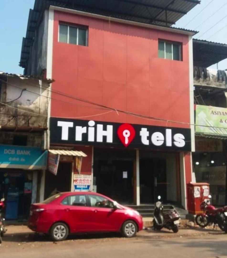 Hotel Tri 2*