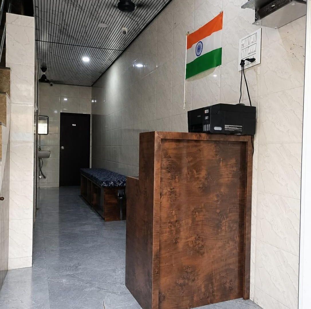 Hotel Royal Residency - Near Khar Station Mumbai