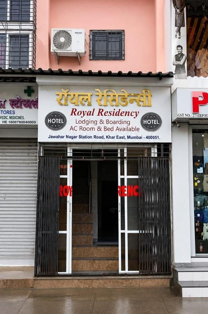 Royal Residency - Near Khar Station