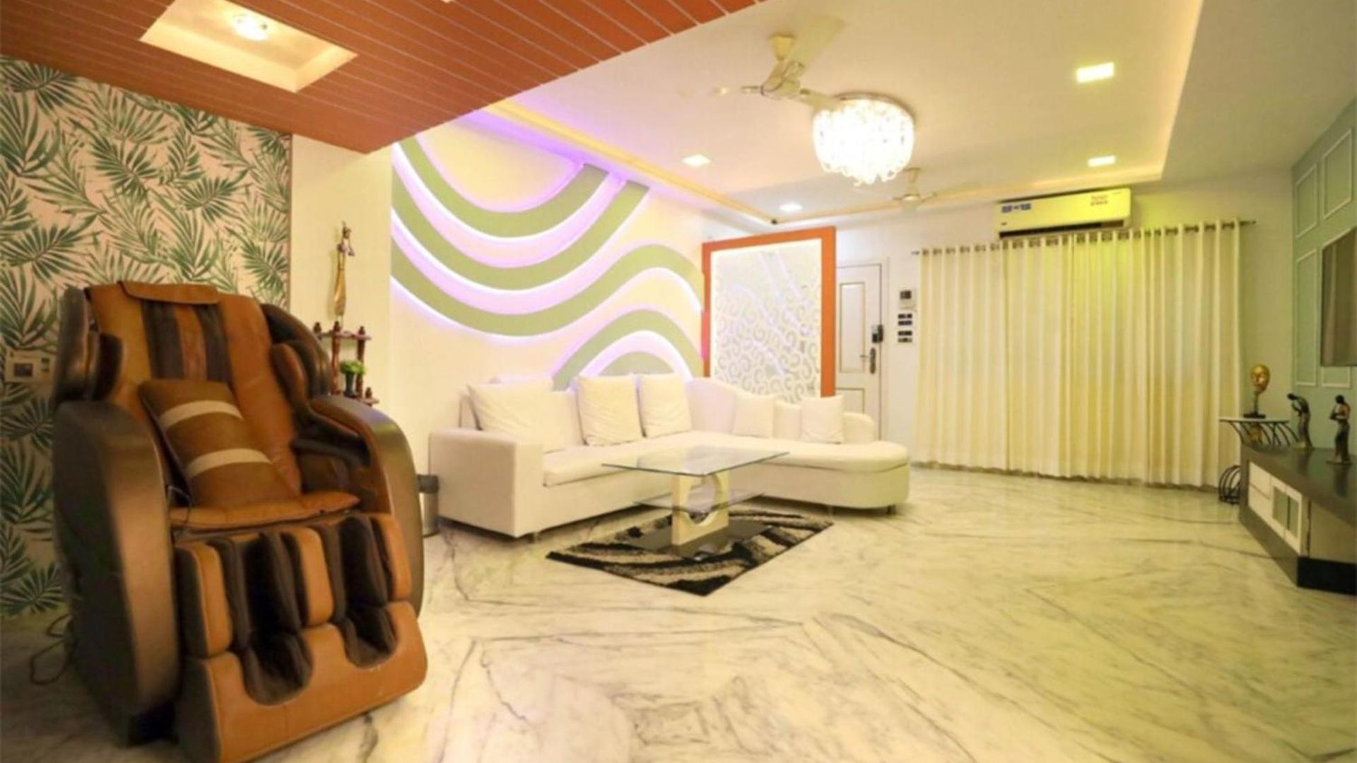 Luxurious 4 Bedroom Private Pool At Kandivali East,