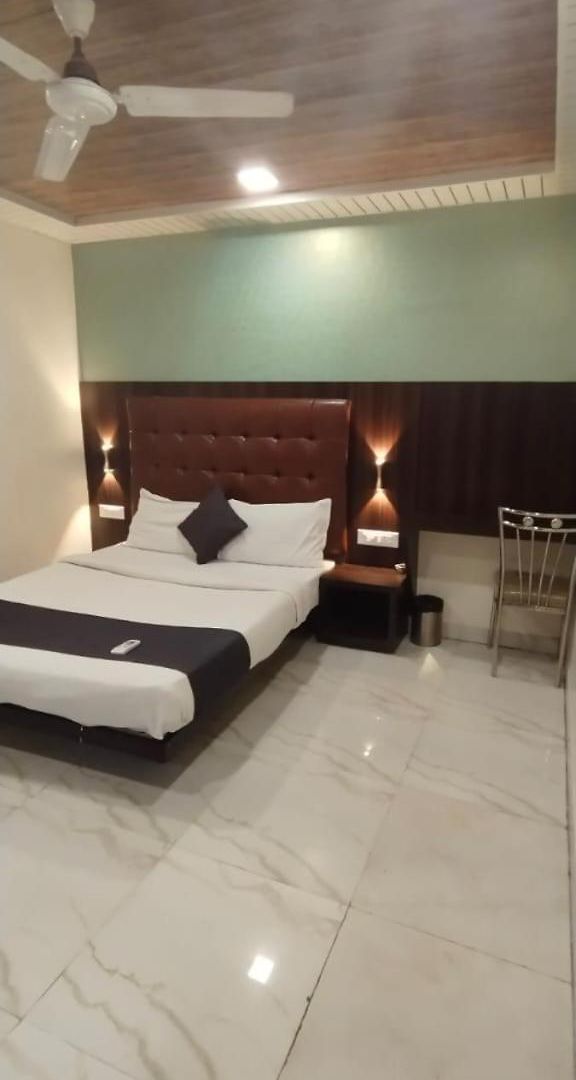 Hotel Tri
