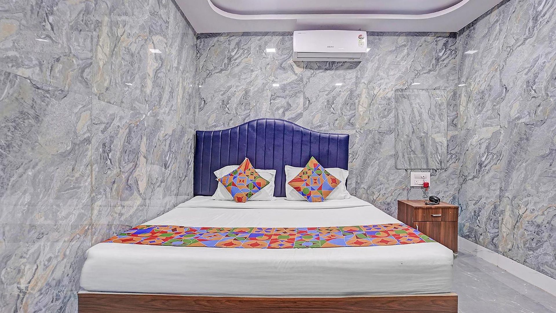 Via Sr Residency Guest house