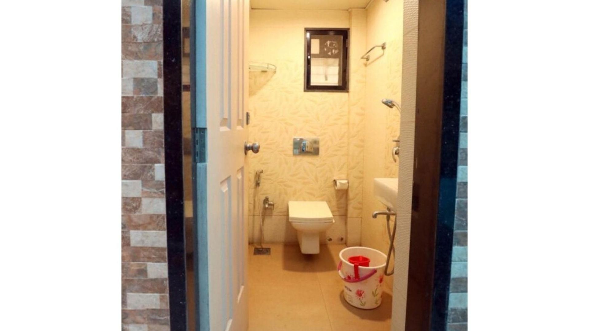 Luxurious 4 Bedroom Private Pool At Kandivali East, *