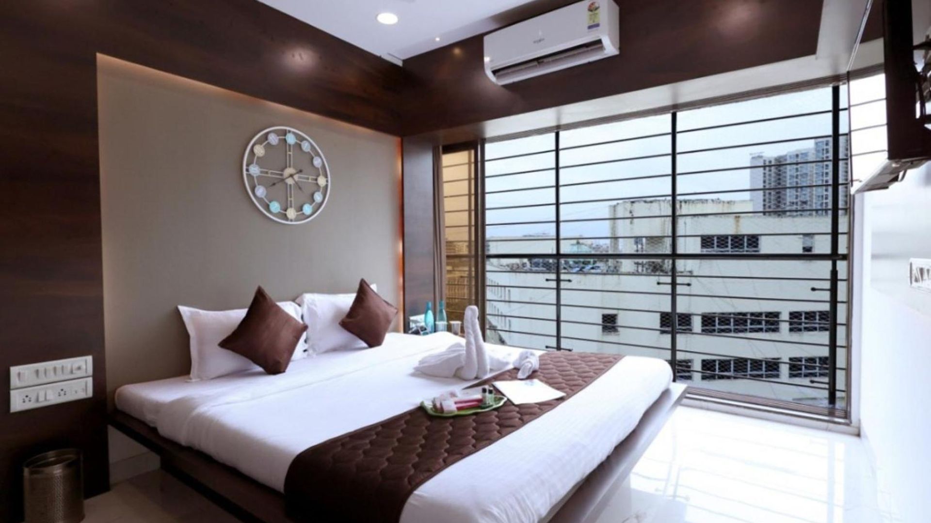 Premium 3br Near Bkc & Bandra East * Mumbai
