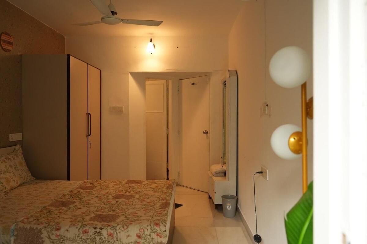 Deep 5th Floor - 3bhk Aesthetic Khar Apartment Mumbai