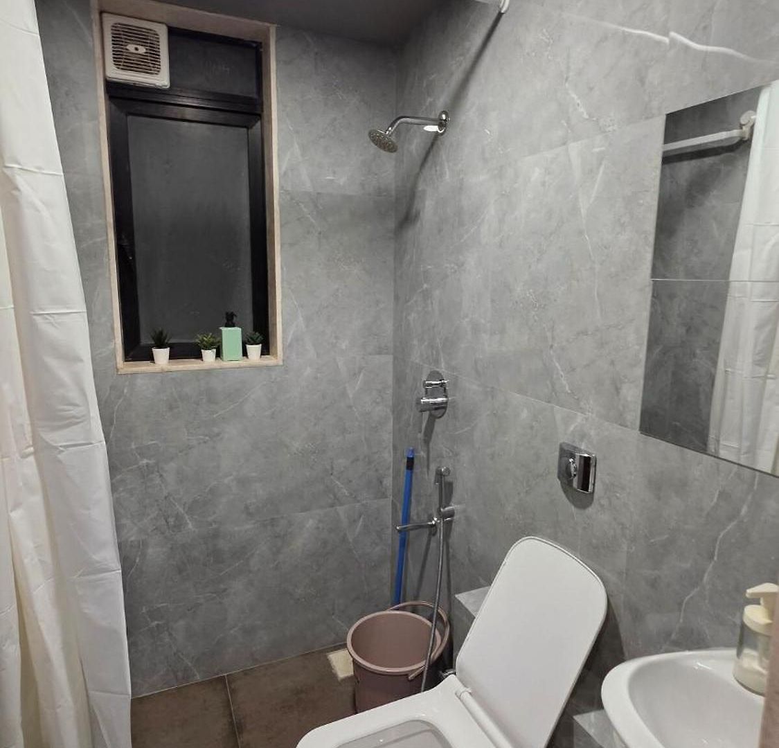 Fortune Crown 403- Premium Khar * Mumbai