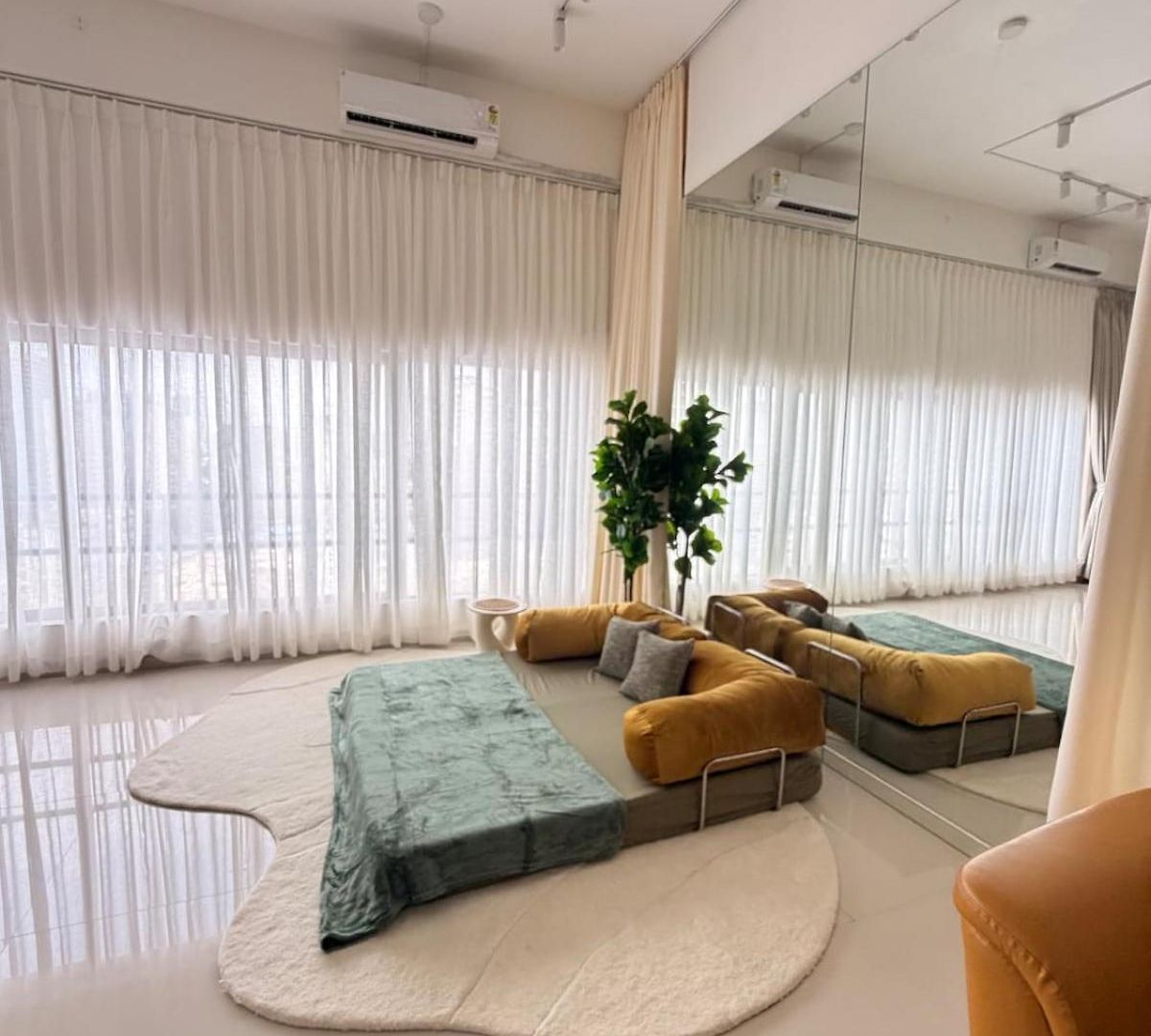 Apartment Space Us Chic Loft In Mumbai