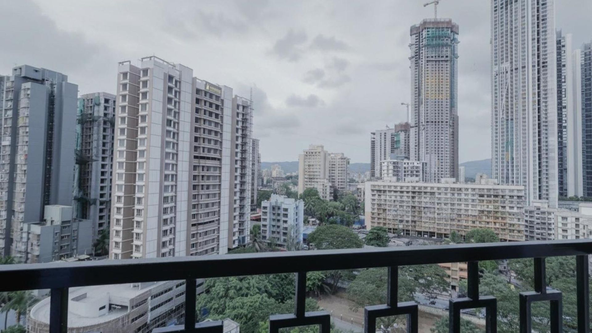 Apartment Premium 1bhk Near Borivali National Park Next To Western Express Highway