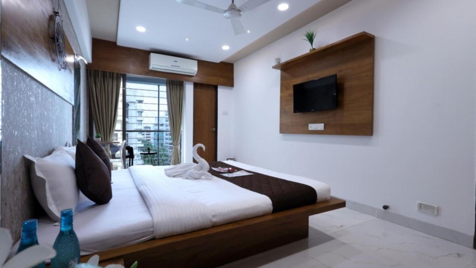 Premium 3br Near Bkc & Bandra East *