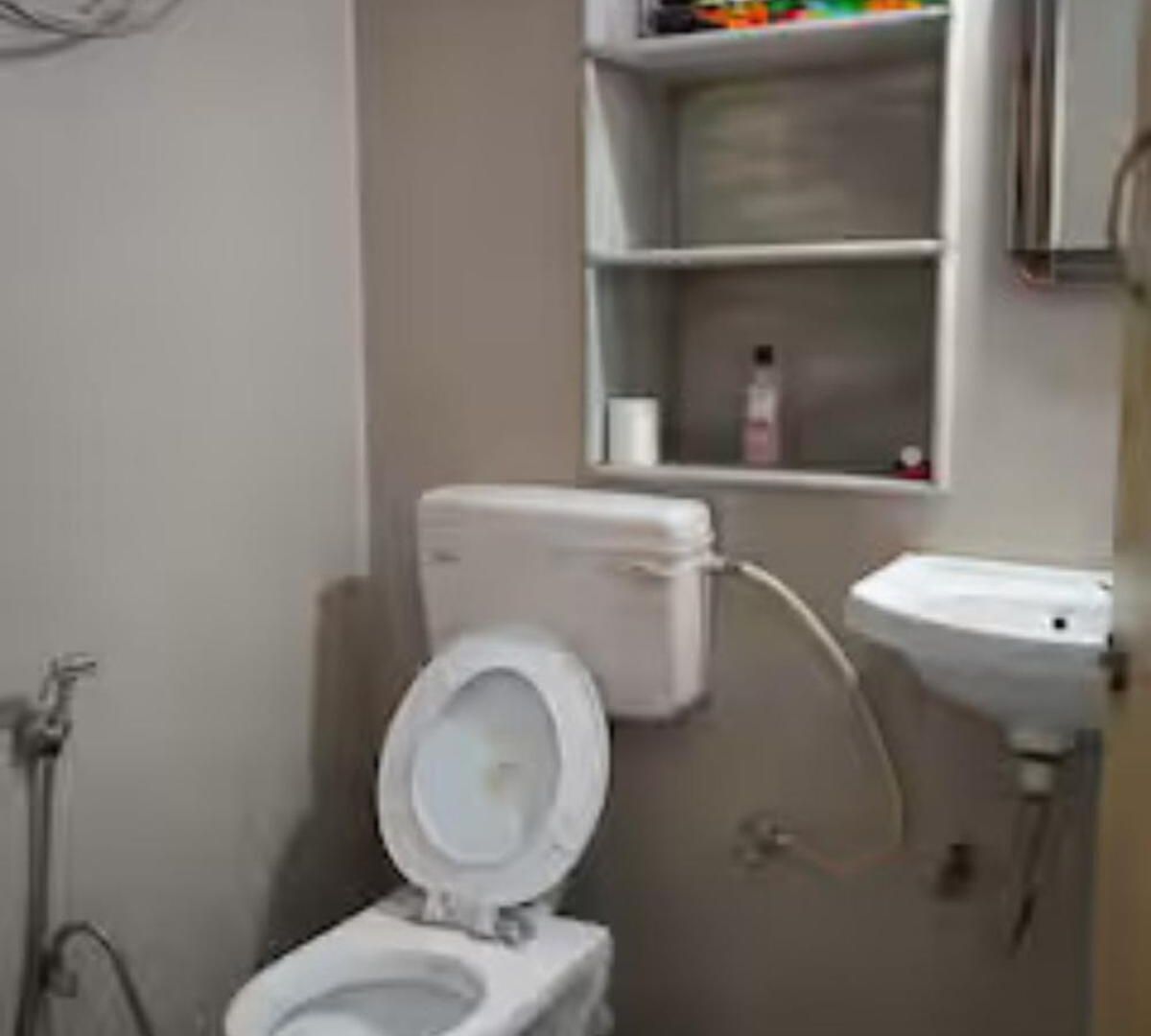 Deep Apartments- 3 Bhk Premium 5th Floor Mumbai