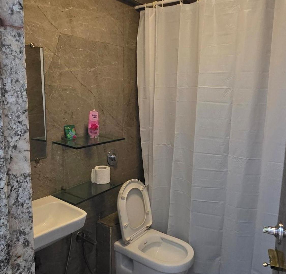 Ocean 1401- 3 Bhk Seafacing Spacious Apartment Mumbai