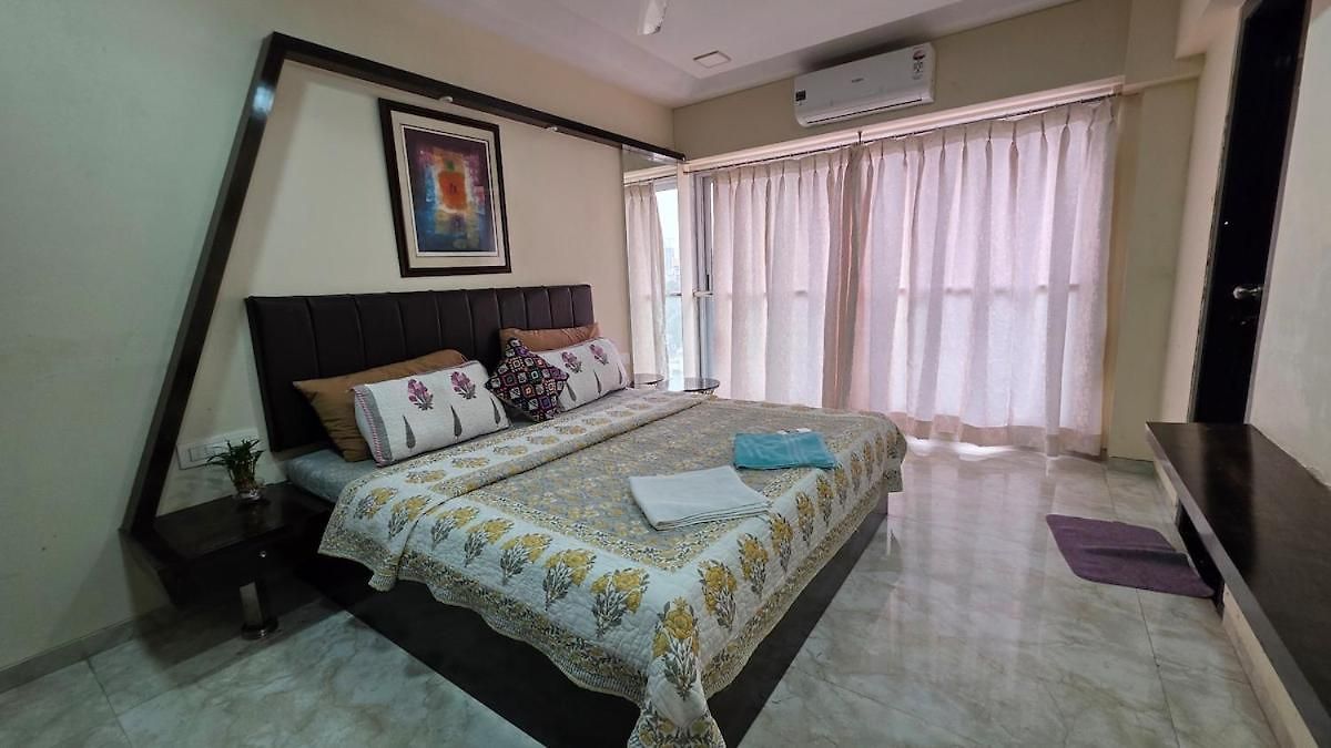 1202 Breathe By The Ocean- Luxury Apartment Mumbai
