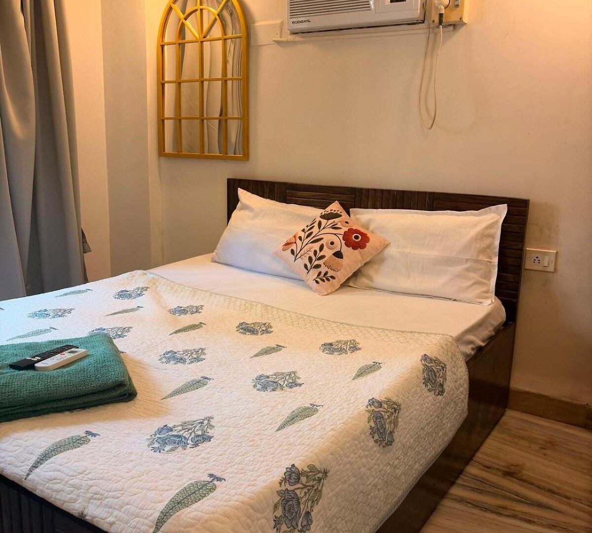 Apartment Adore 4 Bhk Luxury Apartment- Bandra Mumbai