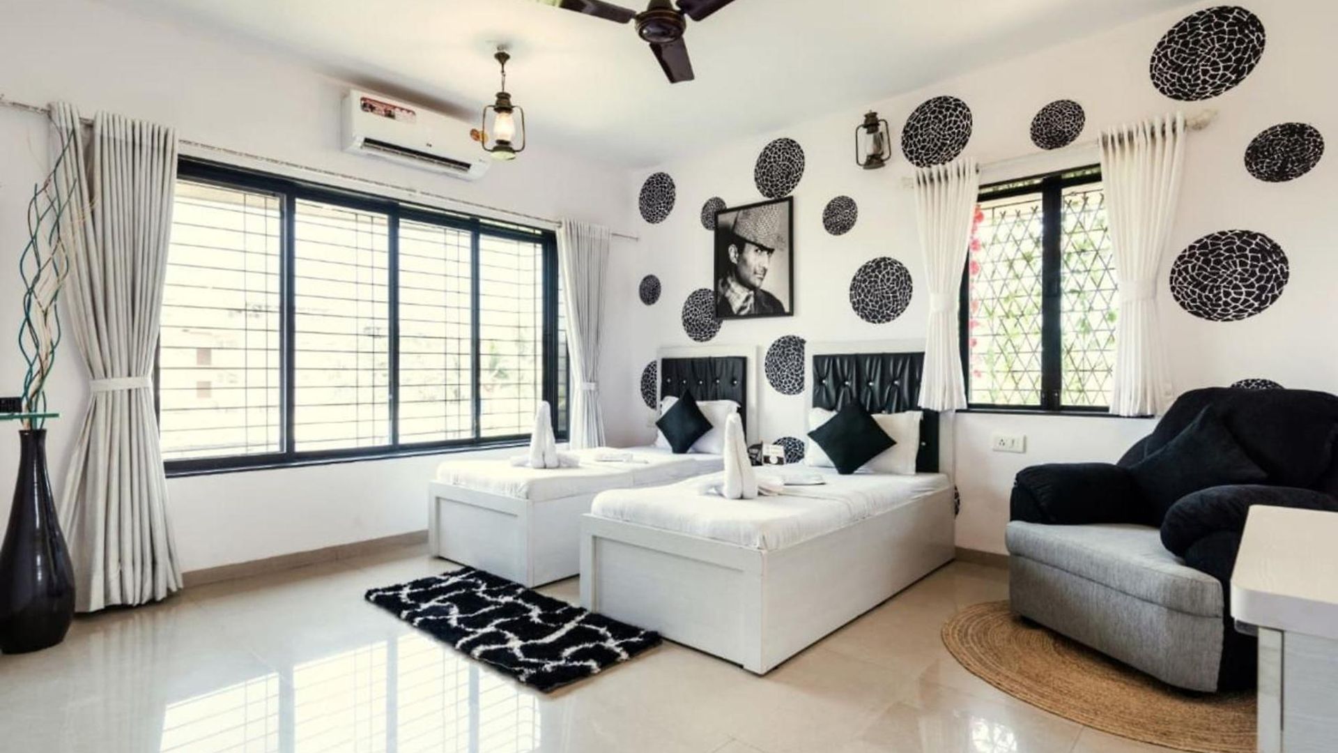 Spacious 3bhk Family Near Growels Mall Next To Western Express Highway *