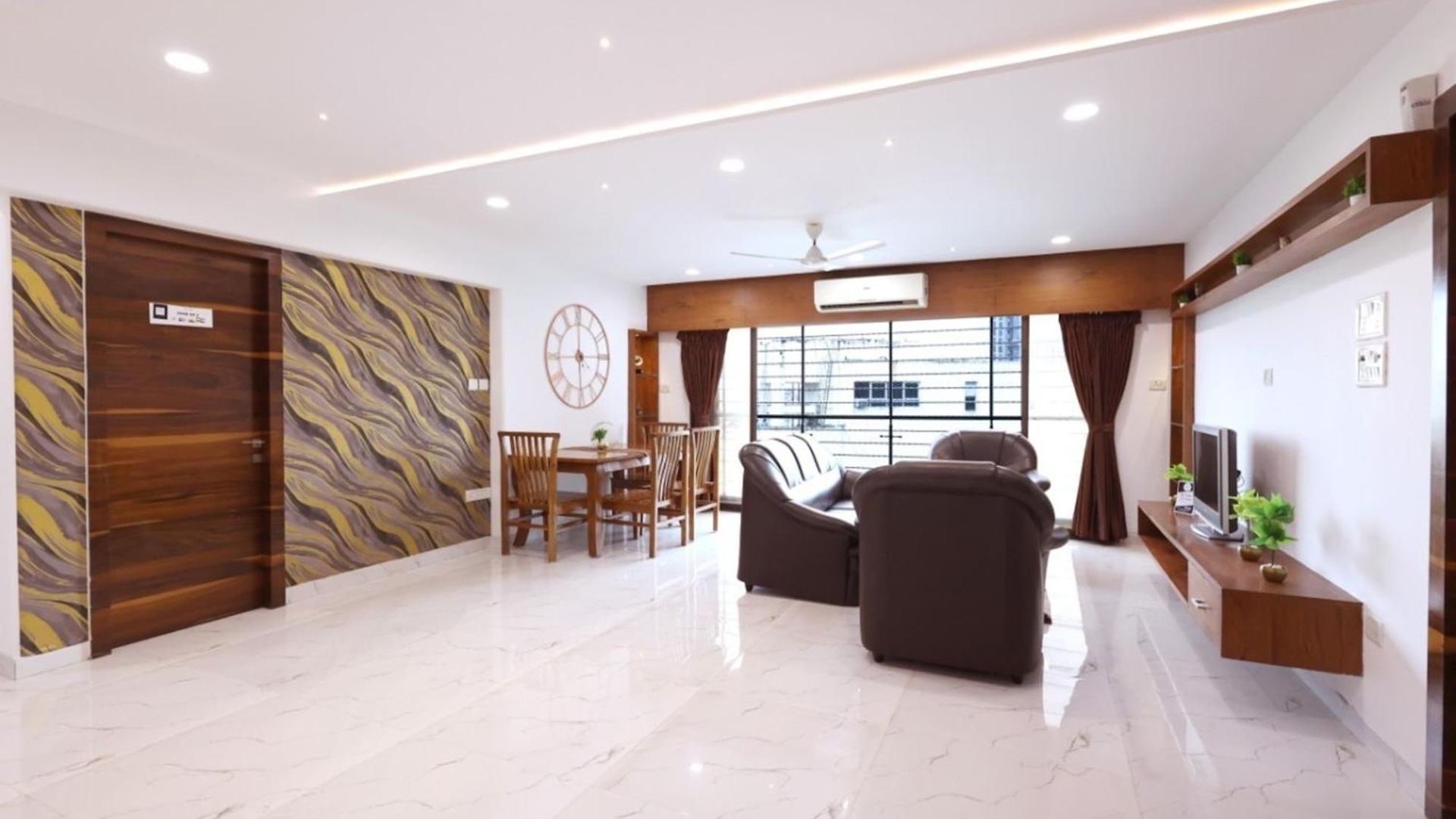 Premium 3br Near Bkc & Bandra East Apartment *