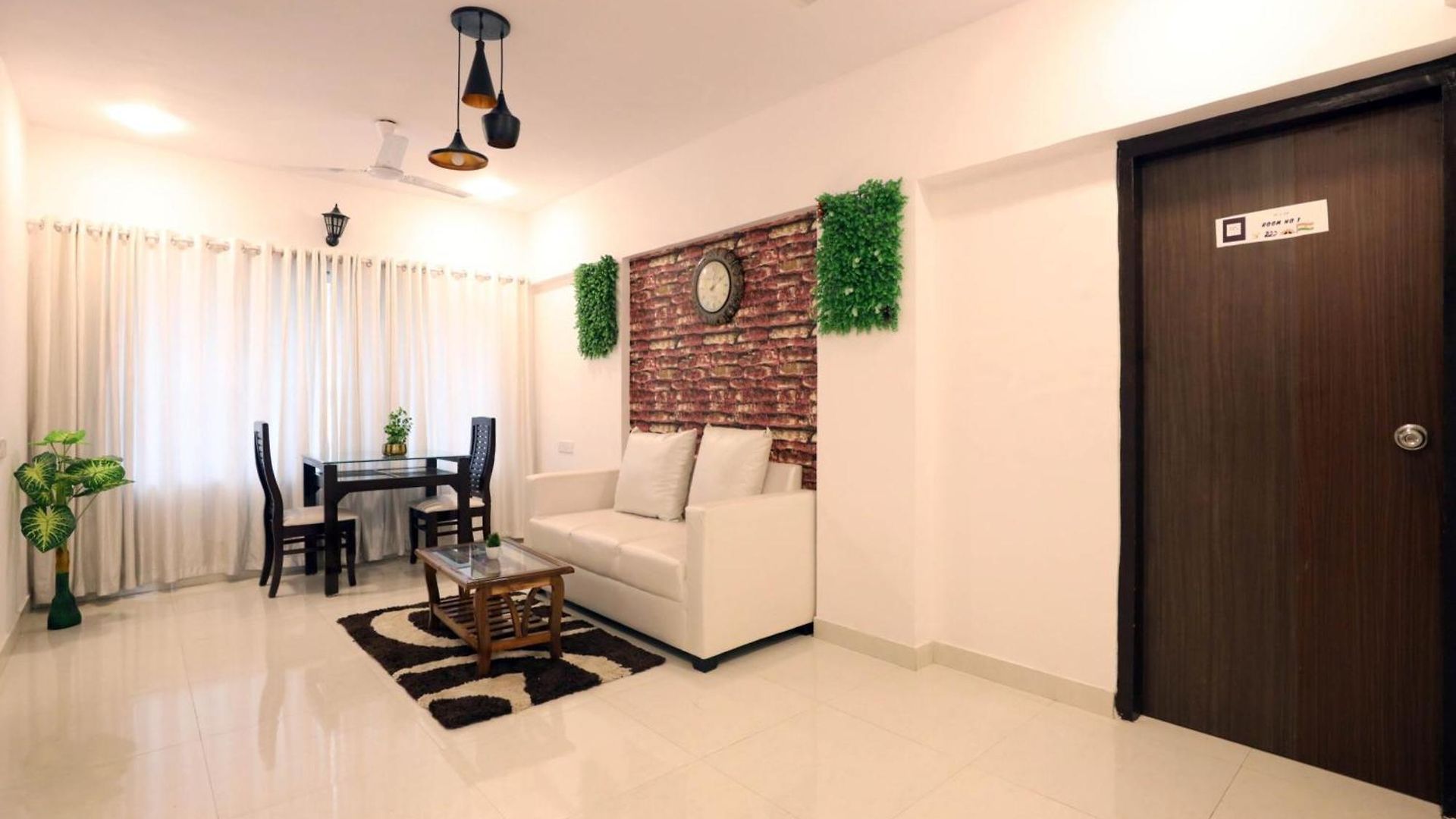 Apartment Azure 1-bedroom Apartment, Asha Nagar Kandivali East, *