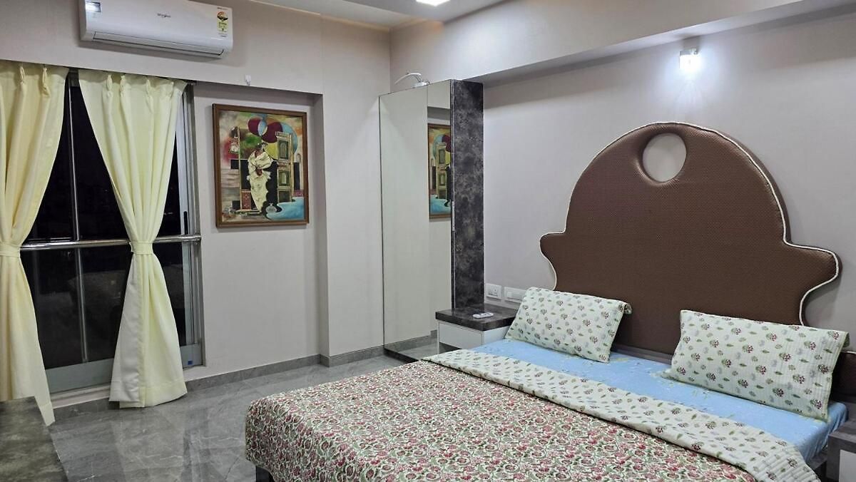 Ocean 1401- 3 Bhk Seafacing Spacious Apartment