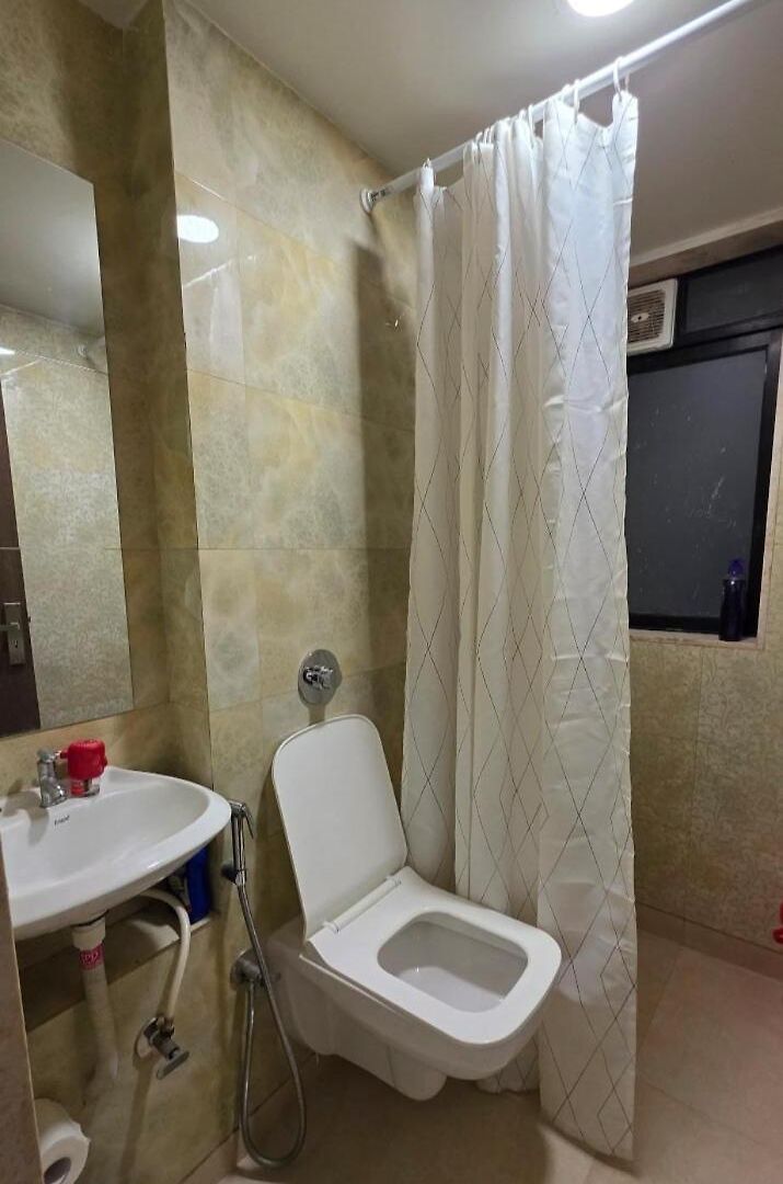 Apartment Fortune Crown 403- Premium Khar *