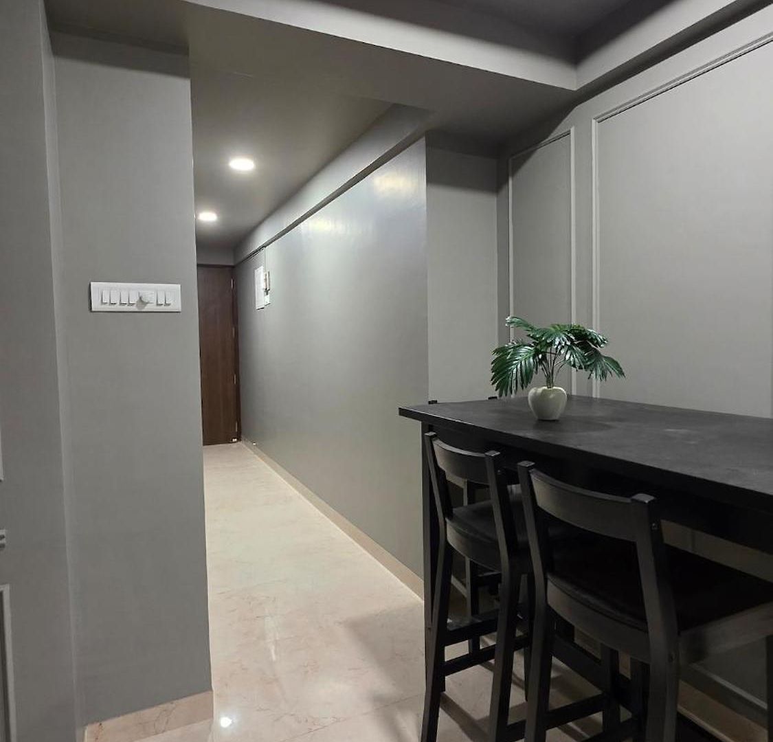 Apartment Fortune Crown 403- Premium Khar