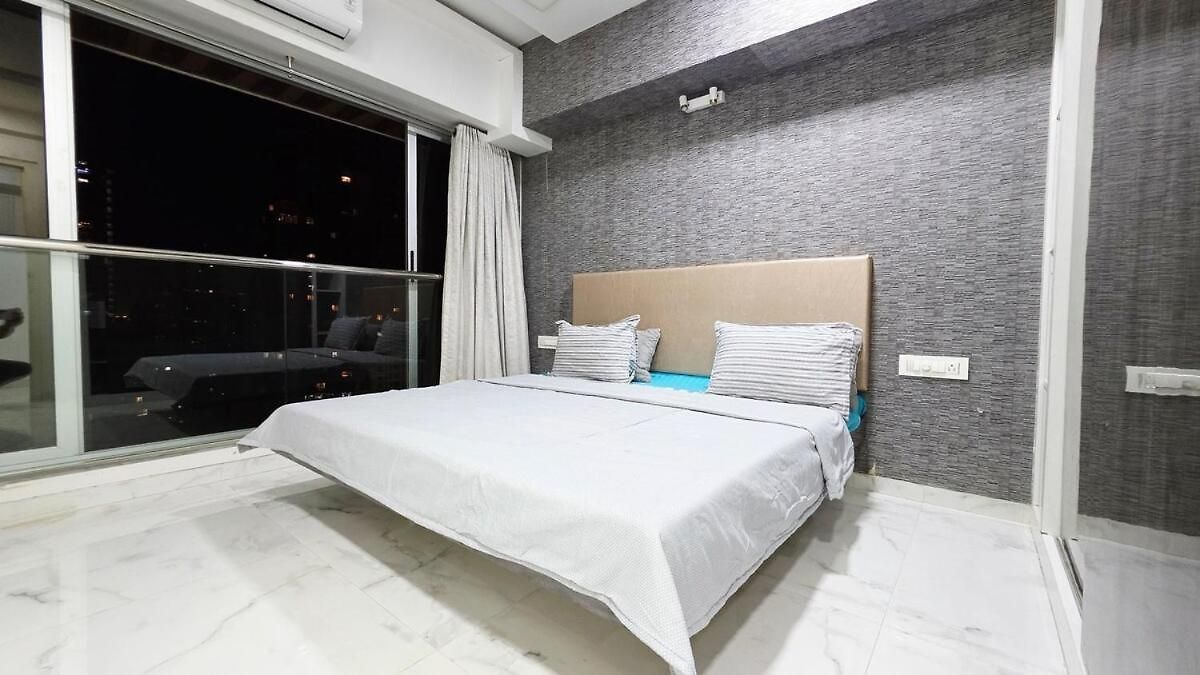 3 Bhk Sea Facing Spacious Apartment- Ocean 1402 Apartment Mumbai