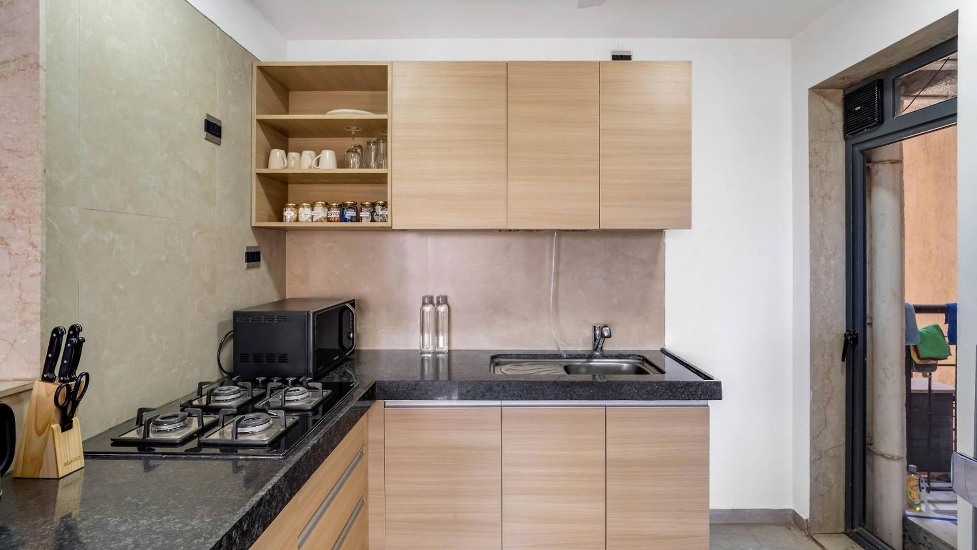 Apartment Premium By House Oona Mumbai