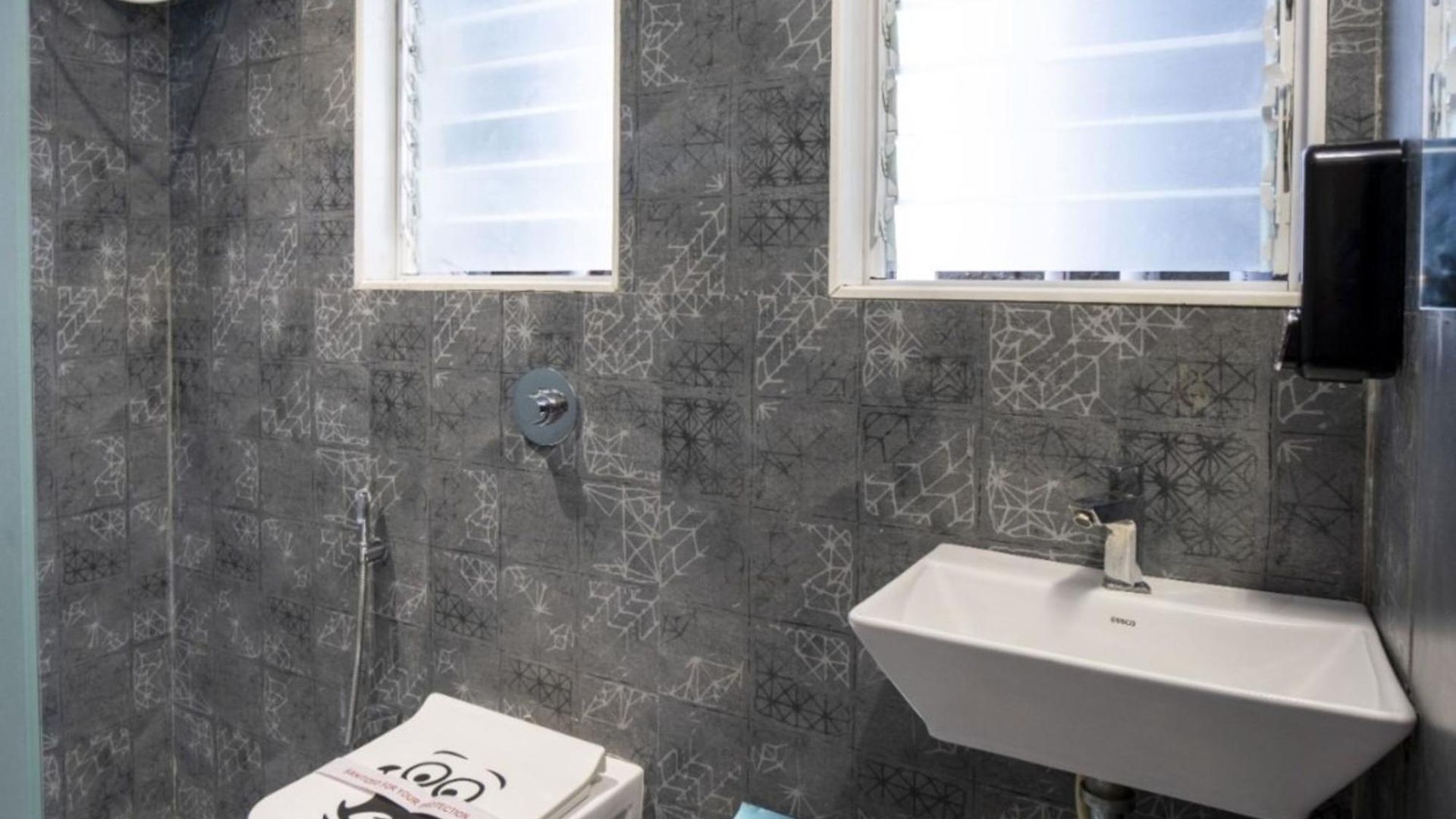 Apartment Private Rooftop 3br Near International Airport Andheri East *
