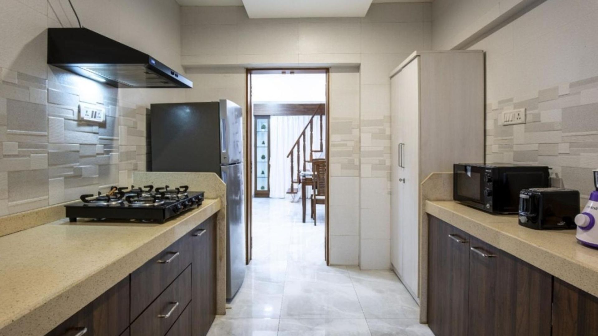 Private Rooftop 3br Near International Airport Andheri East Apartment Mumbai