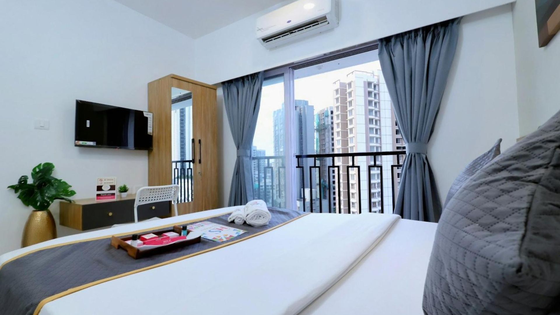 Premium 1bhk Near Borivali National Park Next To Western Express Highway Mumbai