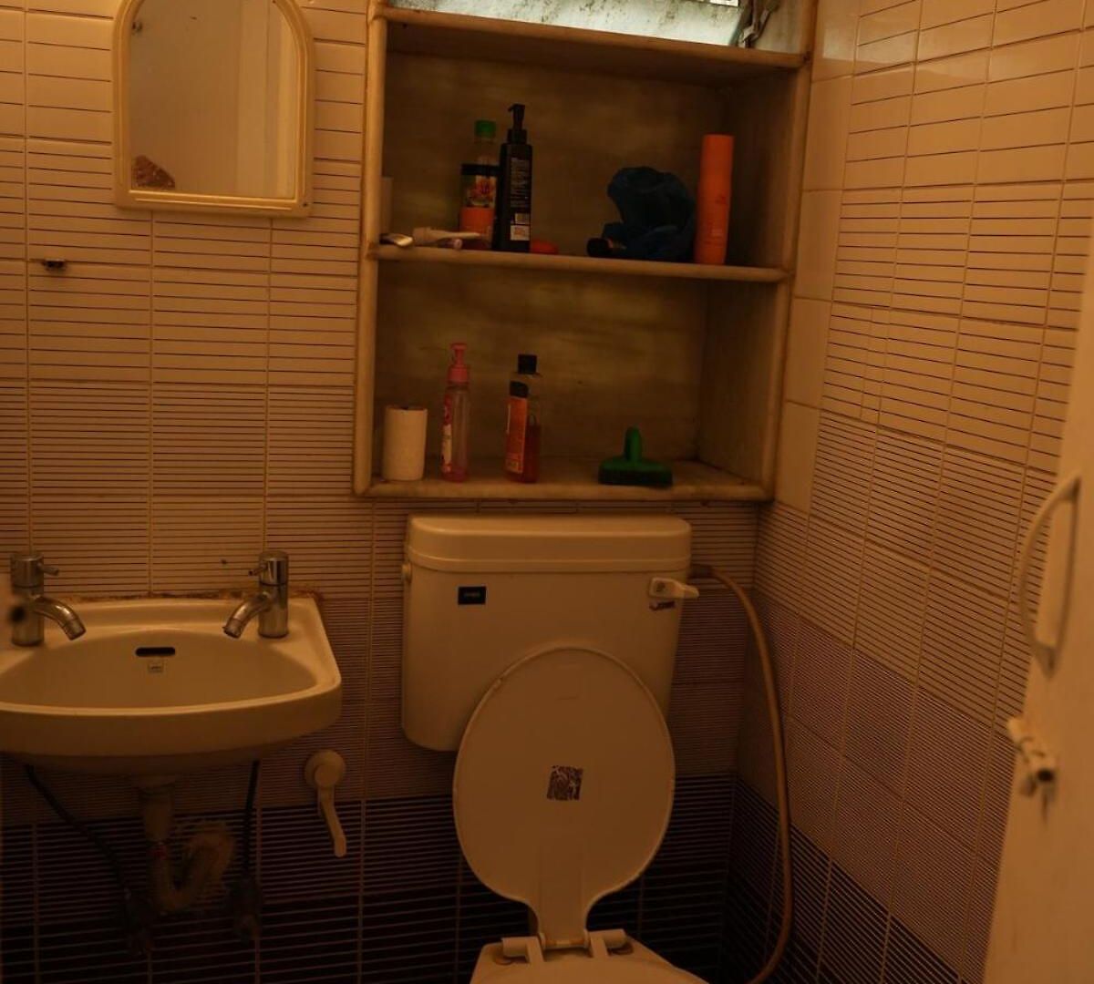 Deep 5th Floor - 3bhk Aesthetic Khar