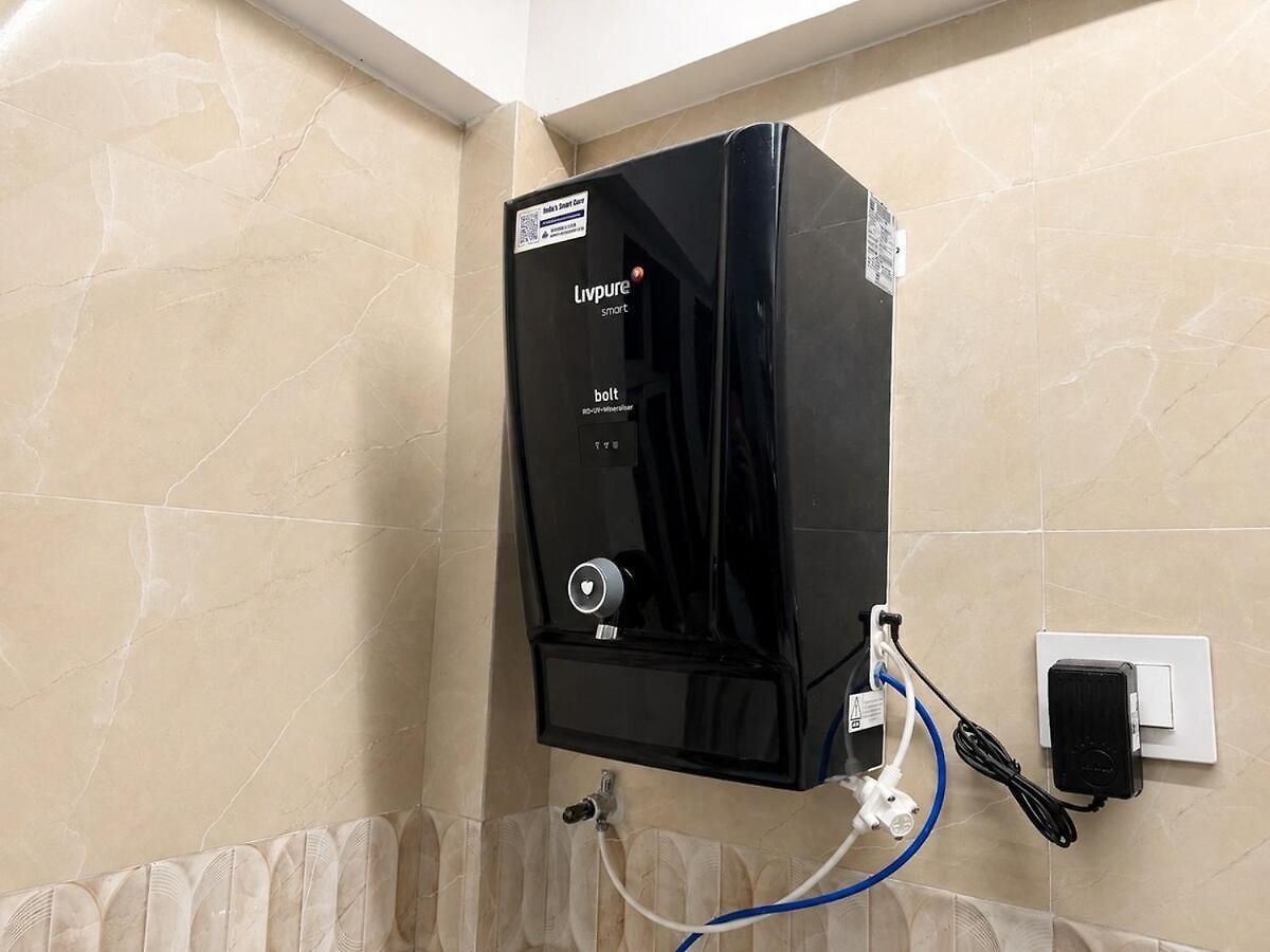Warm Modern 1bhk Flat New Tower Yari Road Apartment Mumbai