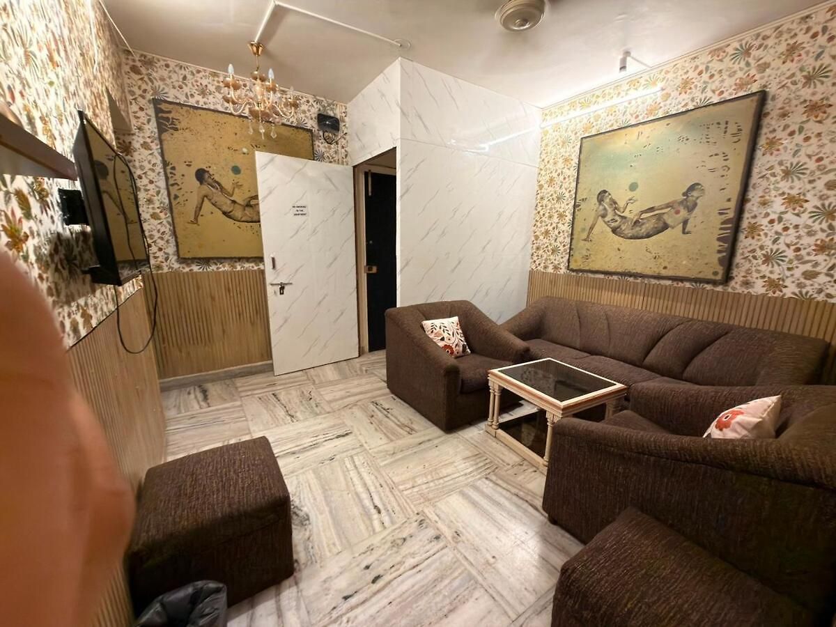 Apartment Adore 4 Bhk Luxury Apartment- Bandra Mumbai